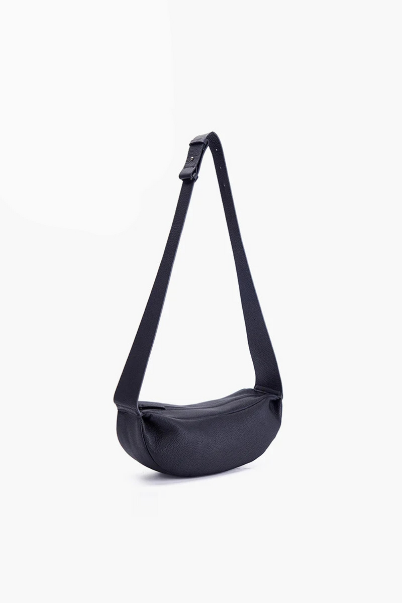 Leather Shoulder Cross-body Bag Common Casual Soft Hobos Chest Bag