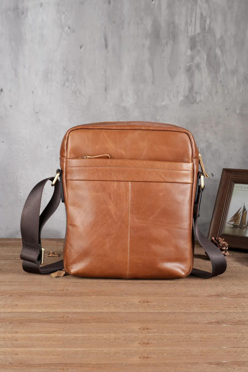 Men bag Casual Personality Leather Men's Bag Retro Messenger Bag