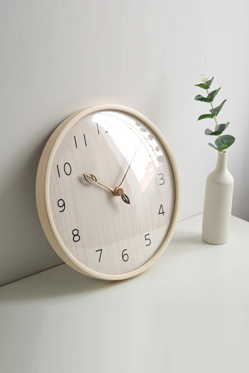 Solid wood wall clock modern minimalist living room home silent clock personality creative Nordic clock