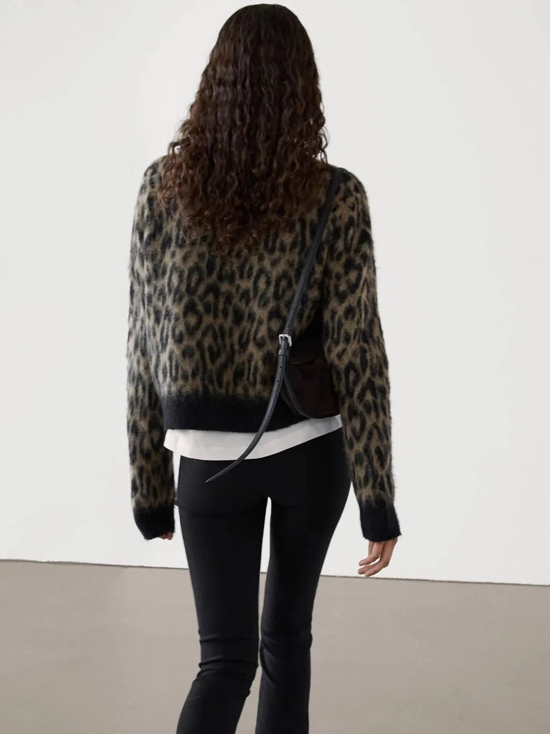 Women American leopard round neck sweater knit top for autumn and winter