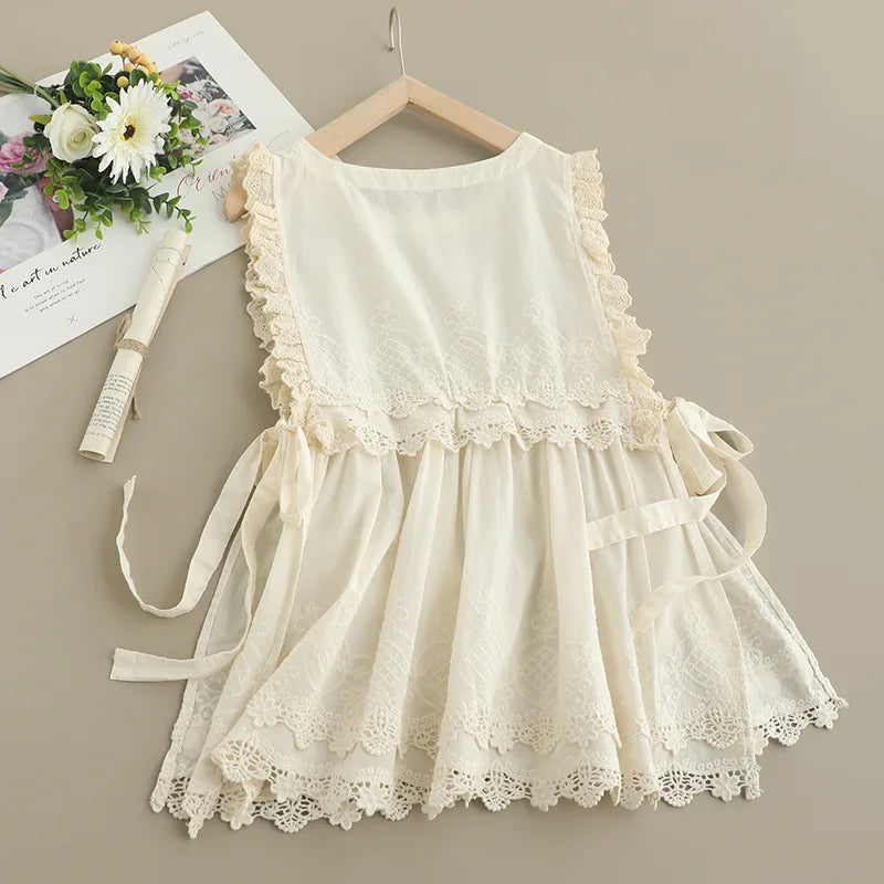 Summer Embroidery Sleeveless Vest Women Lace Sweet Loose Retro Tank Tops Autumn