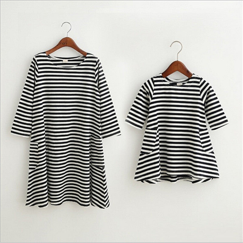 Mother Daughter Dresses Women Kids Girl Long Sleeve Striped Dress Family Clothes mom dress kids child outfits mum sister